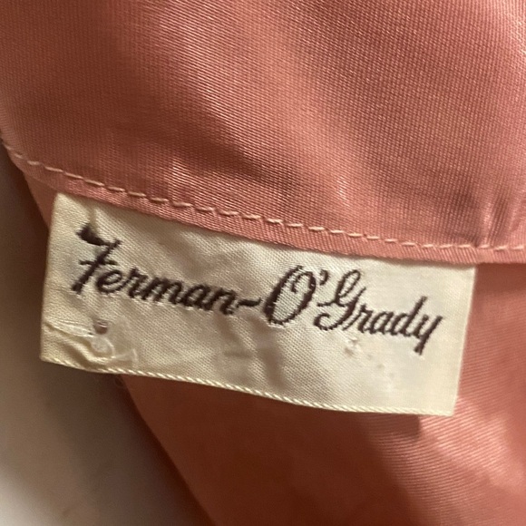 Ferman O Grady’s 40s/50s Wiggle Lace Dress with Bow Detail - Picture 6 of 7